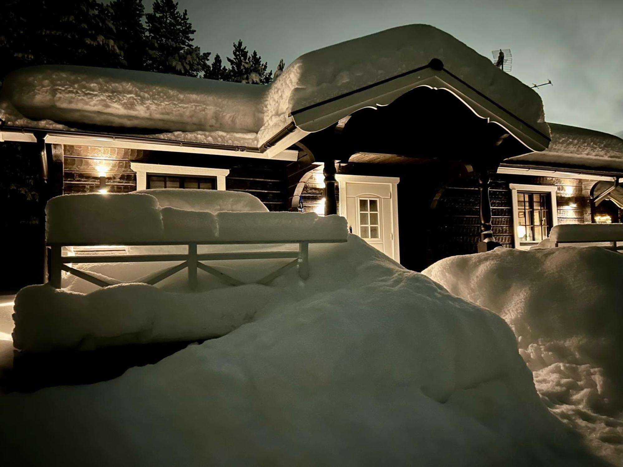 Nymon Mountain Lodge Stoten Luaran gambar